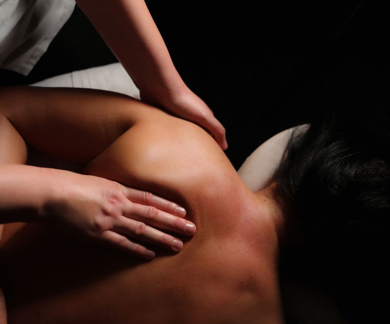 Ryggmassasje i Drammen hos Harmony SPA med ansiktsmassasje eller hodemassasje som gave